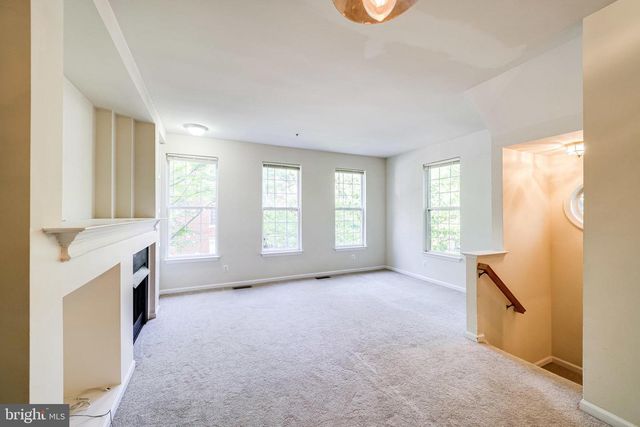 4905 WAPLE LN, Alexandria, VA 22304