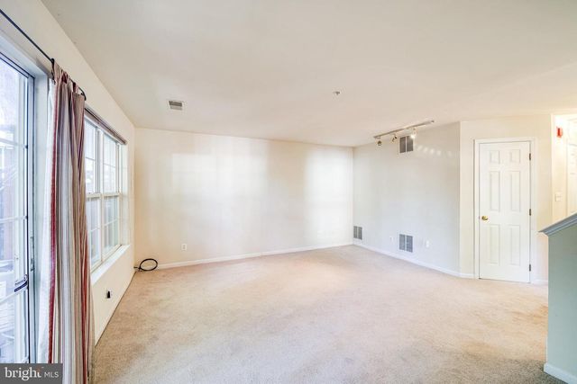 4905 WAPLE LN, Alexandria, VA 22304