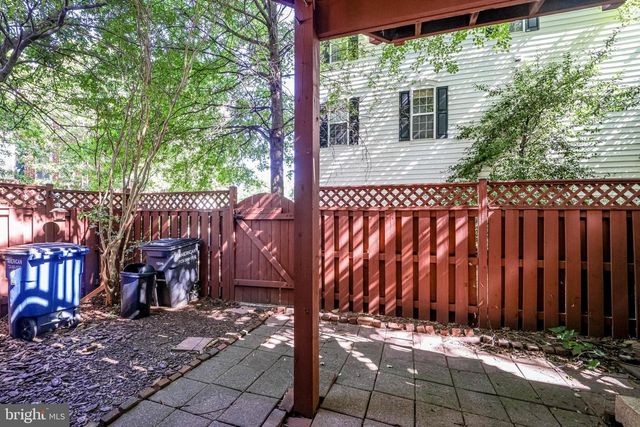 4905 WAPLE LN, Alexandria, VA 22304