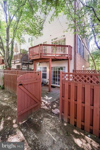 4905 WAPLE LN, Alexandria, VA 22304