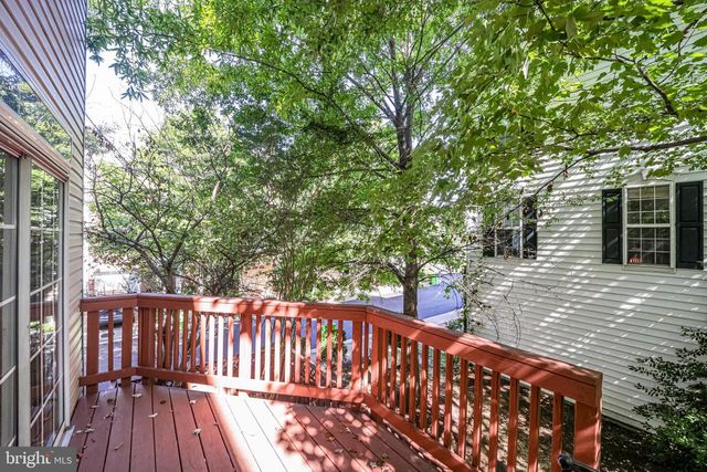 4905 WAPLE LN, Alexandria, VA 22304