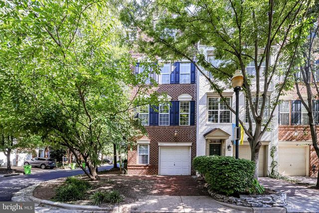 4905 WAPLE LN, Alexandria, VA 22304