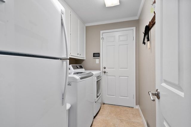 33 Blue Heron Dr, Rockport, TX 78382