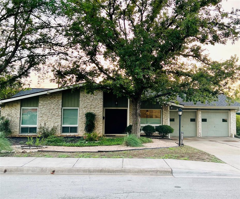 5800 N Hampton DR, Austin, TX 78723