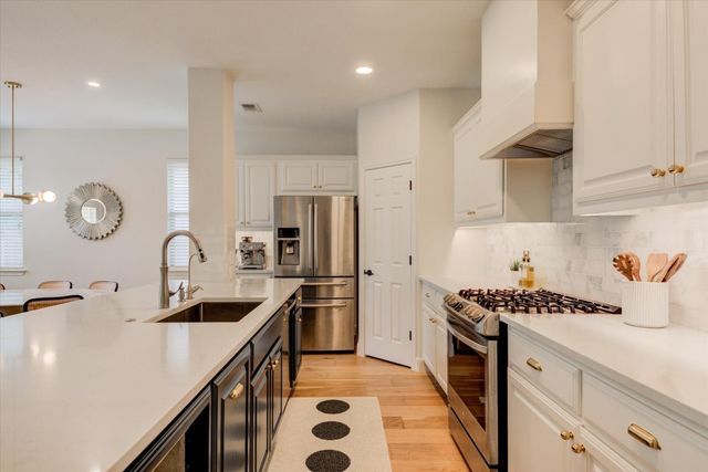 11129 Cap Stone DR, Austin, TX 78739