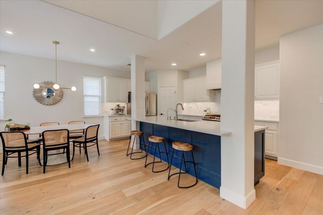 11129 Cap Stone DR, Austin, TX 78739