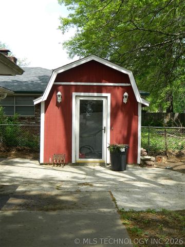 1416 Lariat Drive, Bartlesville, OK 74006