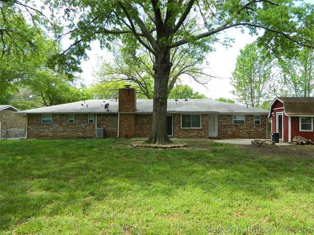 1416 Lariat Drive, Bartlesville, OK 74006