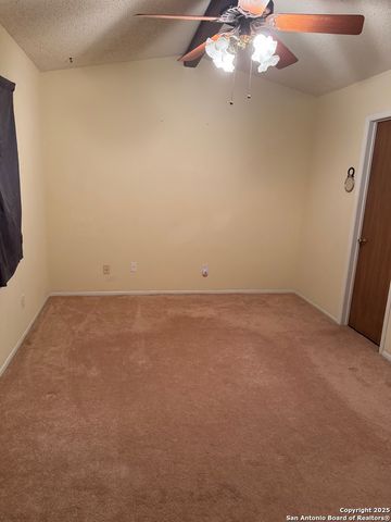 305 S Archer St Apt B2, Beeville, TX 78102