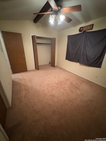 305 S Archer St Apt B2, Beeville, TX 78102