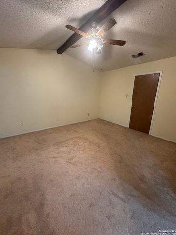 305 S Archer St Apt B2, Beeville, TX 78102