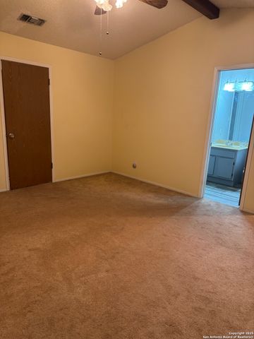 305 S Archer St Apt B2, Beeville, TX 78102