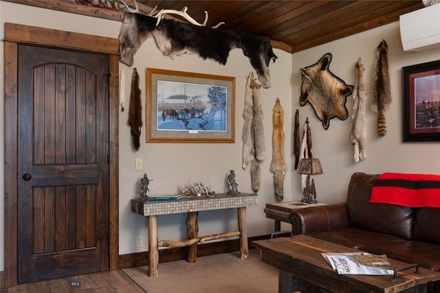 5469 US Highway 287, Ennis, MT 59740