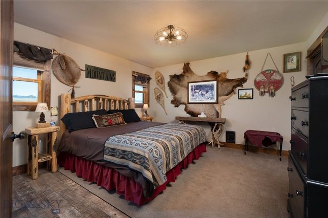 5469 US Highway 287, Ennis, MT 59740