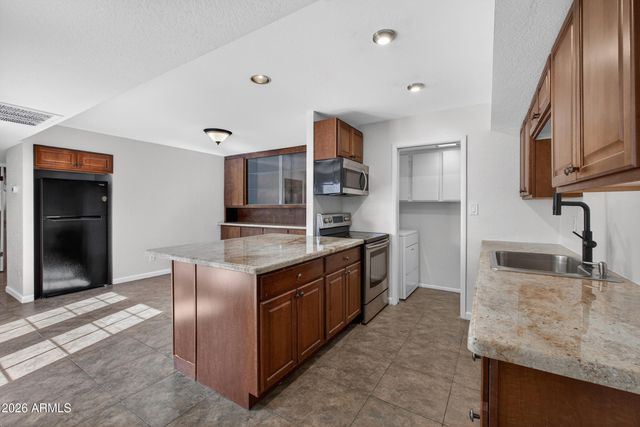 5011 S BIRCH Street, Tempe, AZ 85282