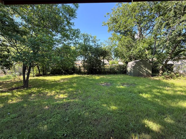 108 Cooper Street, Cedar Hill, TX 75104