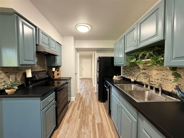 108 Cooper Street, Cedar Hill, TX 75104