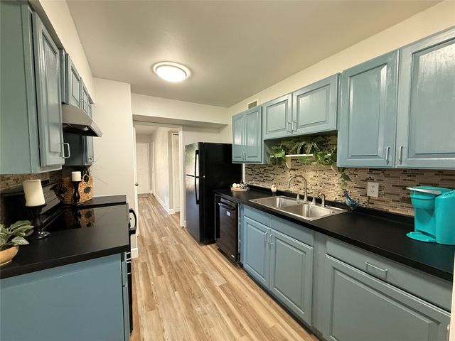 108 Cooper Street, Cedar Hill, TX 75104