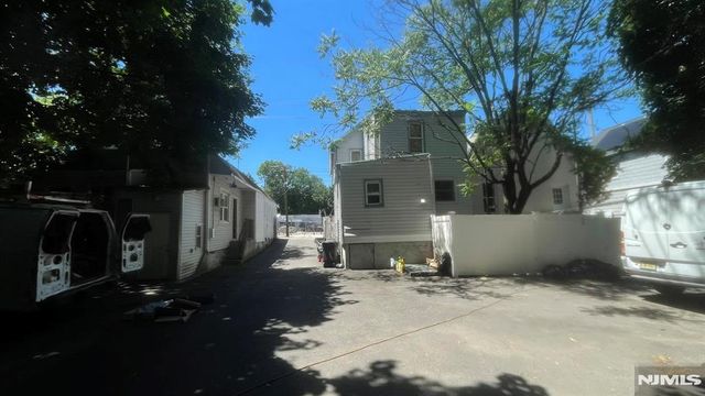 318-320 Cortlandt Street, Belleville, NJ 07109