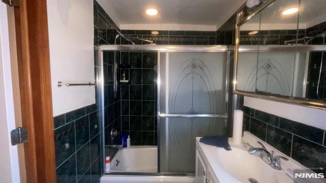 318-320 Cortlandt Street, Belleville, NJ 07109