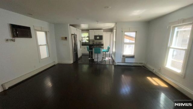 318-320 Cortlandt Street, Belleville, NJ 07109
