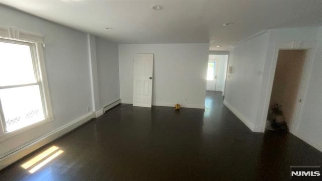 318-320 Cortlandt Street, Belleville, NJ 07109