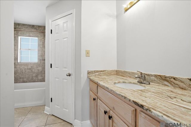 2110 S Ormond Ave, Gonzales, LA 70737