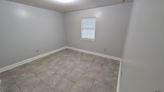 2110 S Ormond Ave, Gonzales, LA 70737