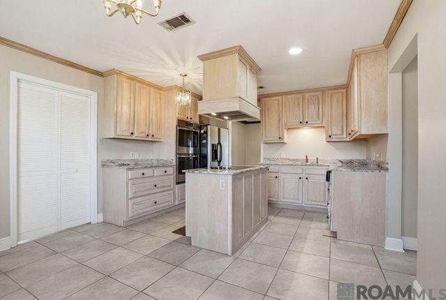 2110 S Ormond Ave, Gonzales, LA 70737