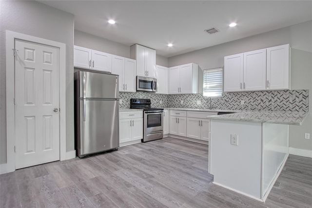 9306 Bean Street A, Houston, TX 77028