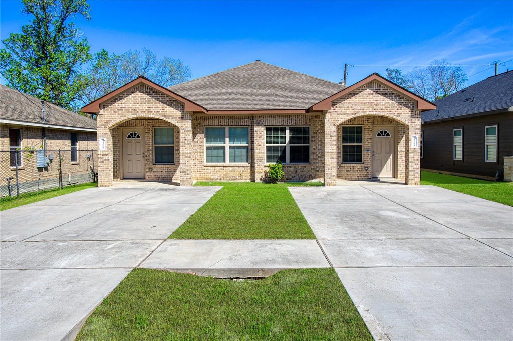 9306 Bean Street A, Houston, TX 77028