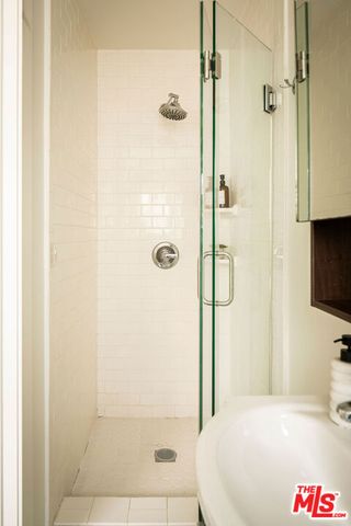 2354 Landa Street, Los Angeles, CA 90039