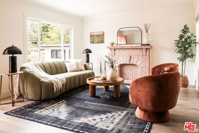 2354 Landa Street, Los Angeles, CA 90039
