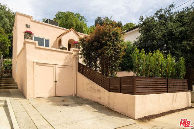 2354 Landa Street, Los Angeles, CA 90039