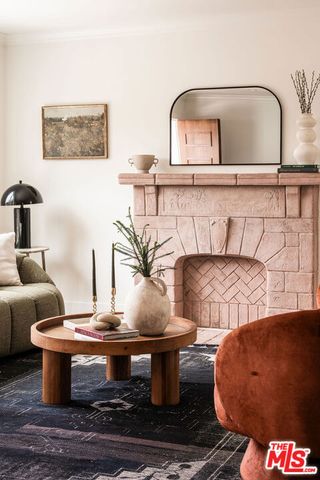 2354 Landa Street, Los Angeles, CA 90039