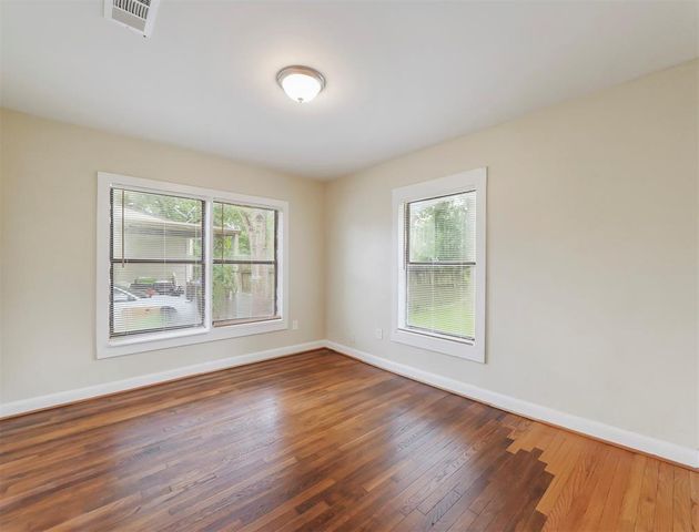 1601 Alabama Street, Baytown, TX 77520