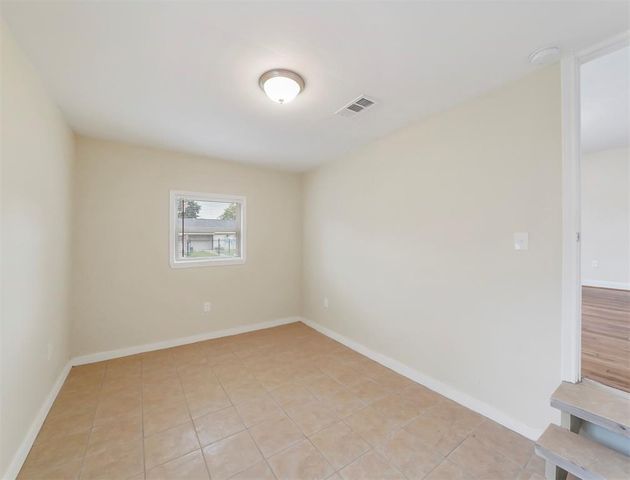 1601 Alabama Street, Baytown, TX 77520