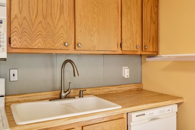 3107 La Salle Avenue, Rockford, IL 61114