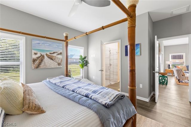 1810 NE 3RD AVE, Matlacha, FL 33993