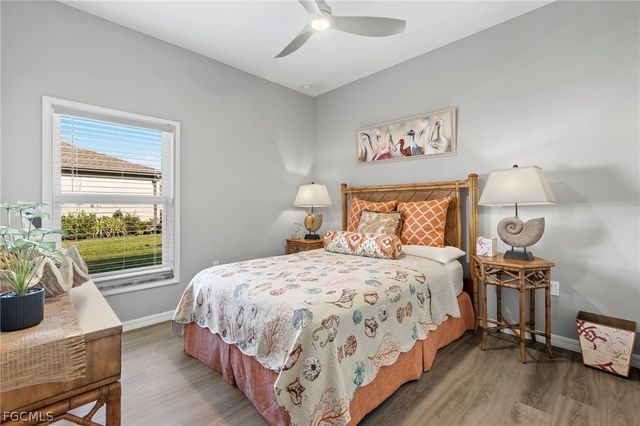 1810 NE 3RD AVE, Matlacha, FL 33993