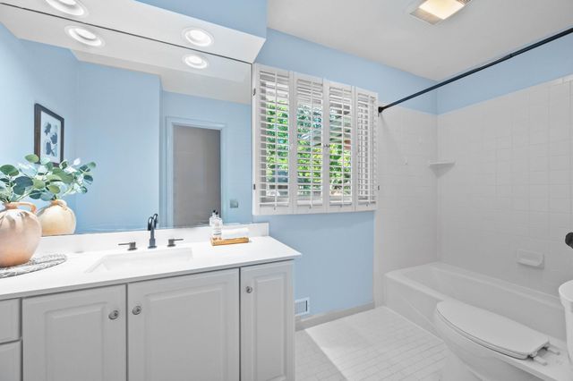 262 S Bonnie Brae St, Wichita, KS 67207