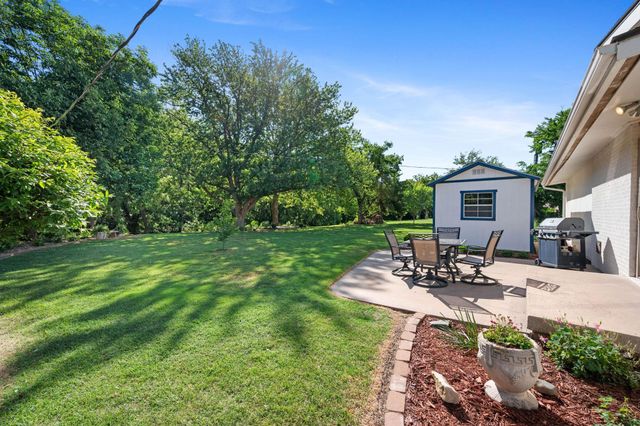 262 S Bonnie Brae St, Wichita, KS 67207