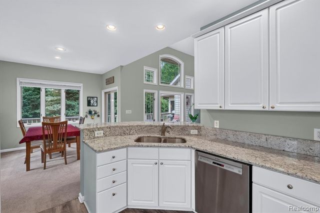 7480 Majestic Woods Drive, Linden, MI 48451