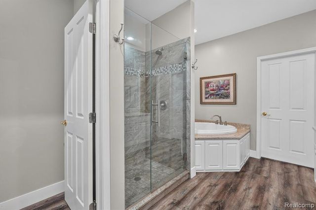 7480 Majestic Woods Drive, Linden, MI 48451