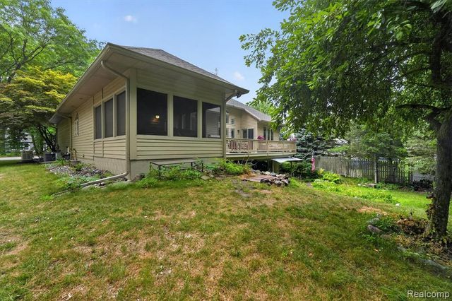 7480 Majestic Woods Drive, Linden, MI 48451