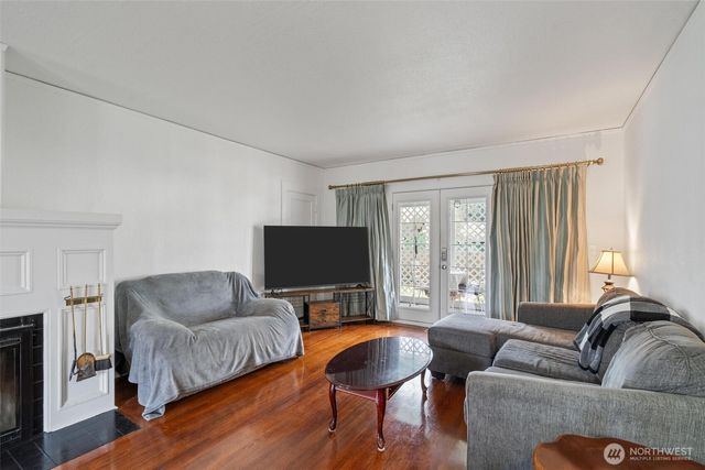 317 Harrison Avenue, Centralia, WA 98531