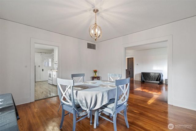 317 Harrison Avenue, Centralia, WA 98531