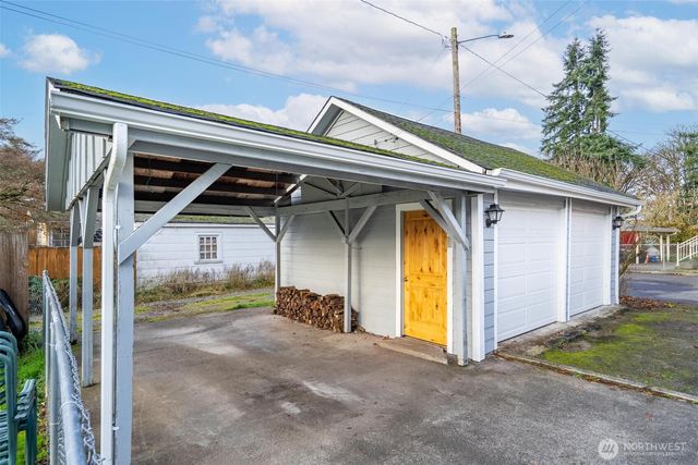 317 Harrison Avenue, Centralia, WA 98531