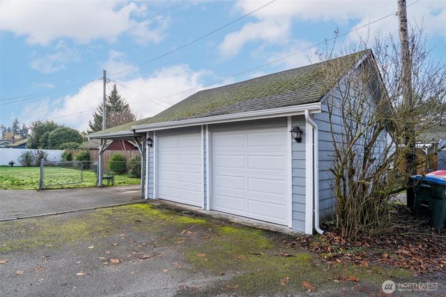 317 Harrison Avenue, Centralia, WA 98531