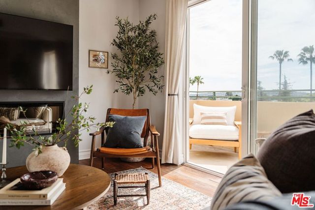 8866 Alcott Street 4, Los Angeles, CA 90035